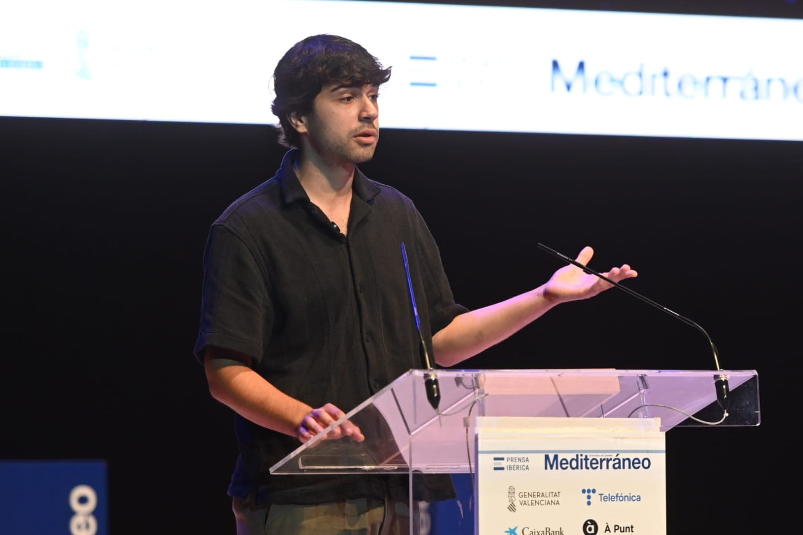 Ignasi Tormo, CEO de Versedia, présentant le projet lors de la remise des prix Entreprise de l'Année 2025